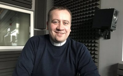 Ks. Mariusz Szulc: Kolęda to ojcowskie spotkanie księdza z wiernymi, a także okazja do głębszej rozmowy