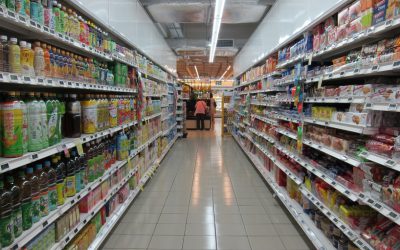 Ostrołęka: Paczki dla podopiecznych Dziennego Domu Seniora „Senior+”