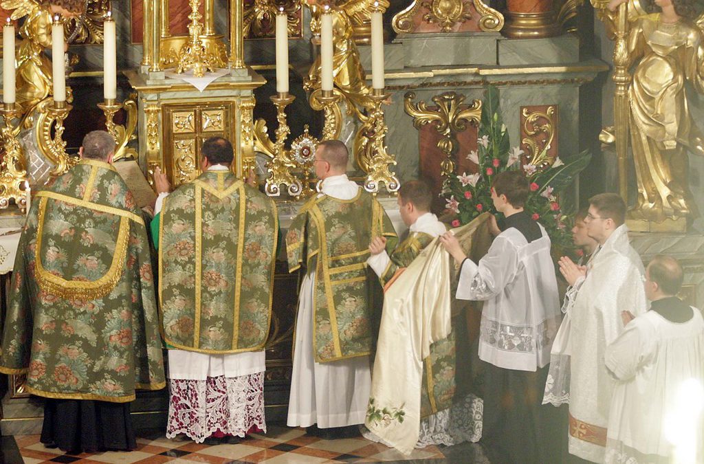 Zmiany w przedsoborowej liturgii: nowe prefacje i święci