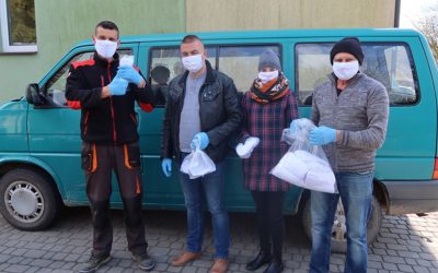 Region. Samorządy przekazują swoim mieszkańcom maseczki ochronne