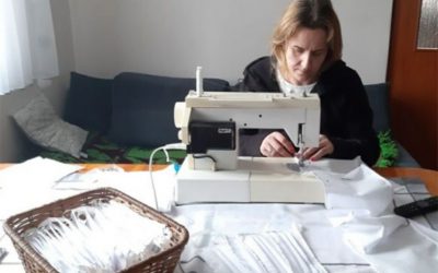 Gmina Kolno: Mieszkańcy Wykowa szyją maseczki dla szpitala w Kolnie