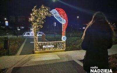 Łomża: Iluminacje świąteczne cieszyły oko, ale też padły ofiarą wandali