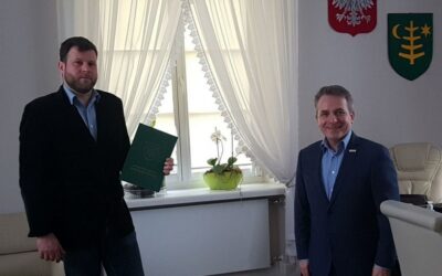 Ostrów Mazowiecka: Fundacja Dziedzictwa Kulturowego zakonserwuje macewy