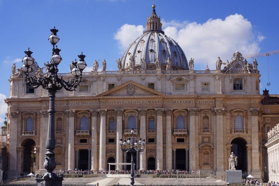 Watykan: papież ustanowił świecką posługę katechety