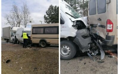 Region. Jedna osoba w szpitalu po zderzeniu autobusu i dwóch busów