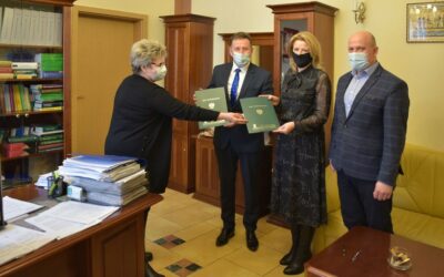 Powiat kolneński. Samorządy wymieniły się aktami własności
