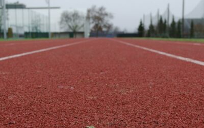 Ostrów Mazowiecka: Można już korzystać z nowej bieżni stadionowej