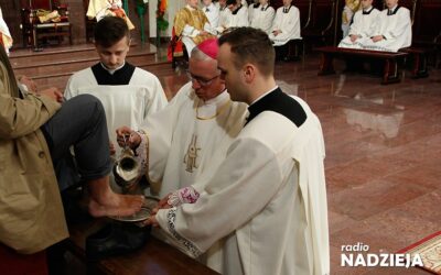 Msza Wieczerzy Pańskiej w Wielki Czwartek rozpoczyna w Kościele obchody Triduum Paschalnego