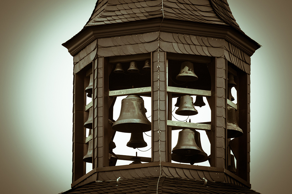 Wiara: Korzystanie z dzwonów i nagłośnienia nabożeństw jest w pełni legalne