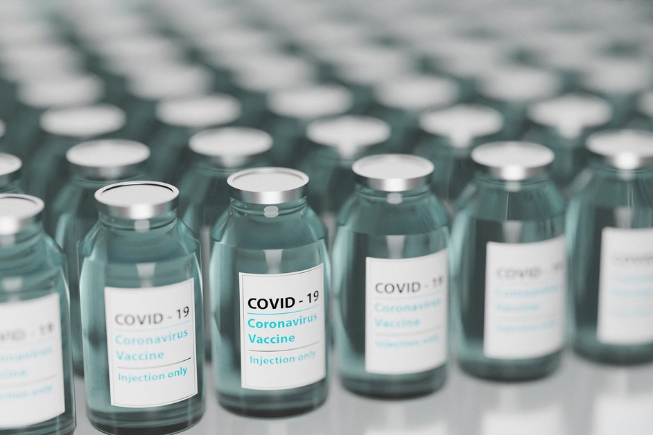 Koronawirus: Zalecenia MZ dot. trzeciej dawki szczepionki przeciwko COVID-19