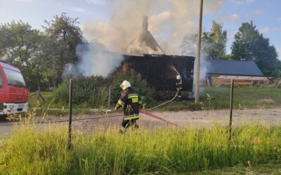Gmina Piątnica: Pożar w Gutach. Nikomu nic się nie stało