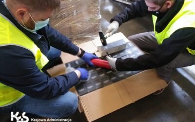 Mazowiecie: W termosach ukryte były psychotropy