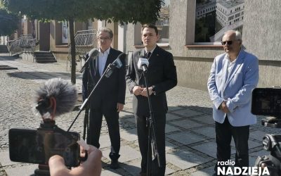 Łomża: Oświadczenie radnych po nadzwyczajnej sesji