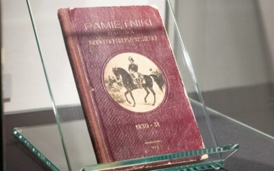 Ostrołęka: Zobacz wystaweę „Przybyli ułani do Ostrołęki” z kuratorem