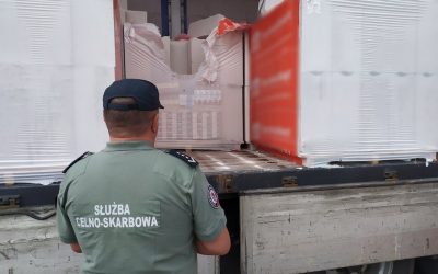 Podlaskie: Pod bloczkami z betonu były papierosy