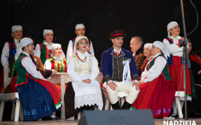 Nowogród: Premiera widowiskowego „Wesela na Kurpiach”