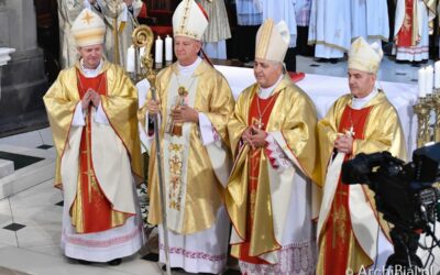 Wiara: Ingres Arcybiskupa Józefa Guzdka do Archikatedry Białostockiej