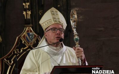 Wiara: Biskup łomżyński prosi o modlitwę o pokój