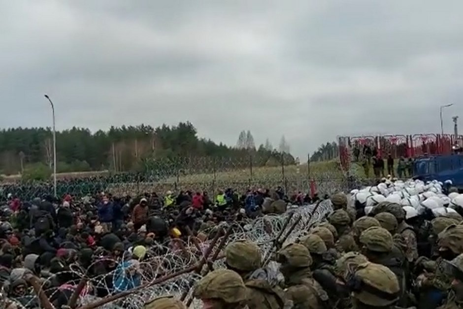 straż graniczna migranci kuźnica (Kopiowanie)