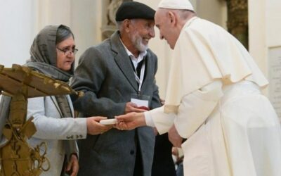 Papież: Ubogim trzeba zwrócić odebraną im godność