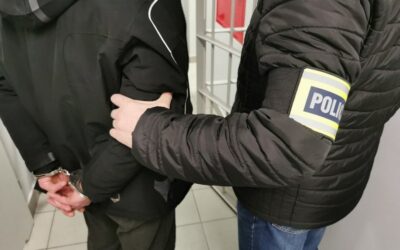 Łomża: Pobili i okradli – wpadli w ręce policji