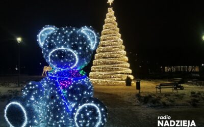 Łomża: Świąteczne iluminacje w Parku Jana Pawła II
