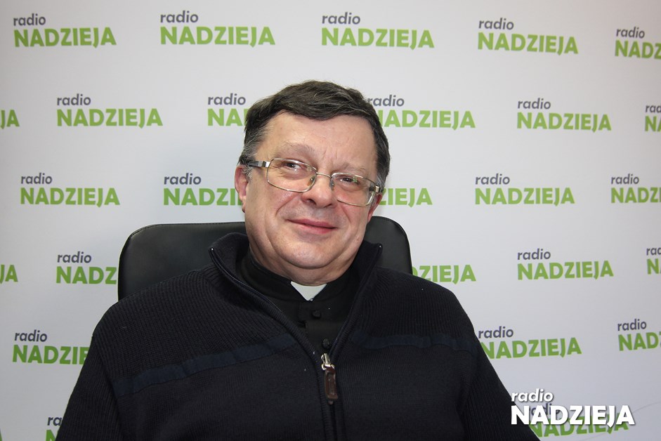 Ks Jan Krupka, członek diecezjalnej rady duszpasterskiej i rzecznik prasowy łomżyńskiej kurii diecezjalnej (Kopiowanie)