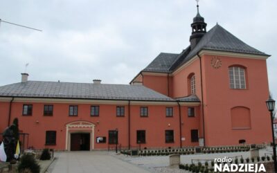 Wiara: Seminarium Nowego Życia w Trójcy Świętej w Ostrołęce