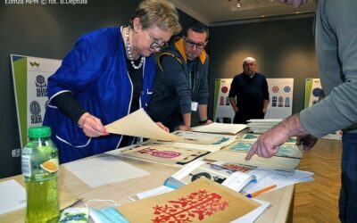 Łomża: Wycinanka kurpiowska z Puszczy Zielonej zagości w muzeum