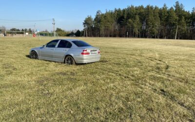 Gmina Zambrów: „Driftował” po boisku i je zniszczył