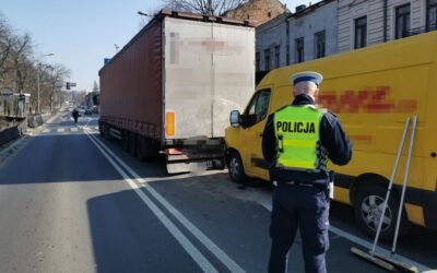 Łomża: Kolizja na Wojska Polskiego. Dwie osoby w szpitalu