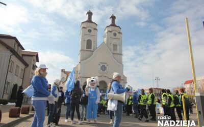 Łomża: Niebieski Marsz z okazji Światowego Dnia Świadomości Autyzmu