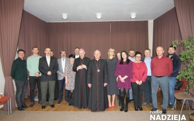 Wiara: Biskupi łomżyńscy spotkali się z pracownikami Radia Nadzieja