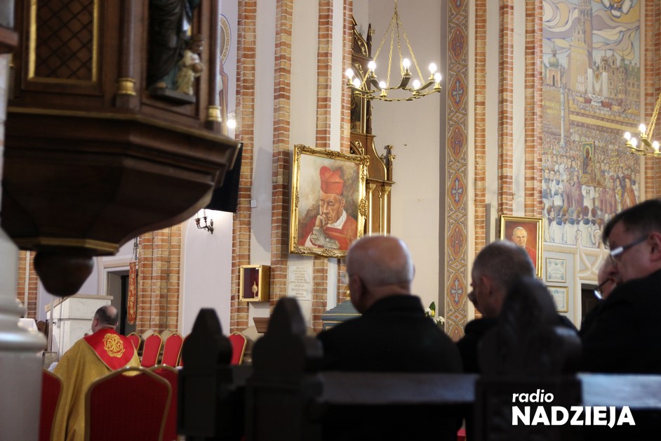 Zuzela: Księża Diecezji Łomżyńskiej dziękują za beatyfikację kard. Wyszyńskiego