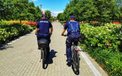 Łomża: Zagubiona seniorka. Wrócić do domu pomogli jej policjanci