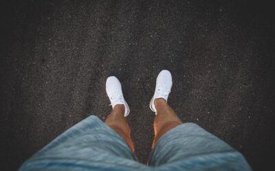 Jeansowe spodenki męskie – kiedy i jak nosić?