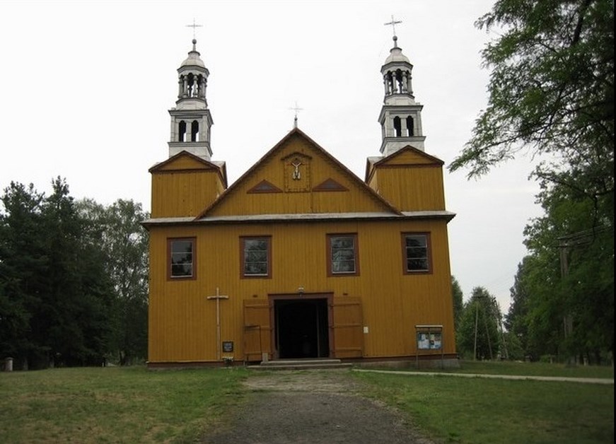 Powiat ostrołęcki: Kościół w Dąbrówce z dodatkowymi pieniędzmi na remont