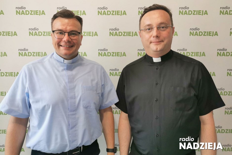 Rozmowa RN: ks. Grzegorz Kurp i ks. Rafał Czekalewski