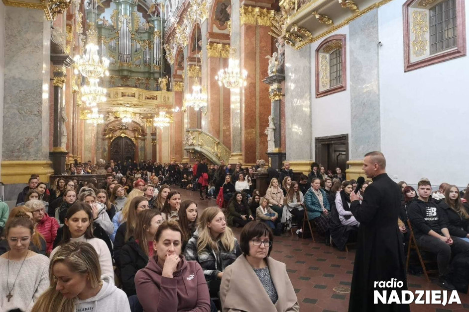 2022-10-31 Pielgrzymka maturzystów na Jasną Górę