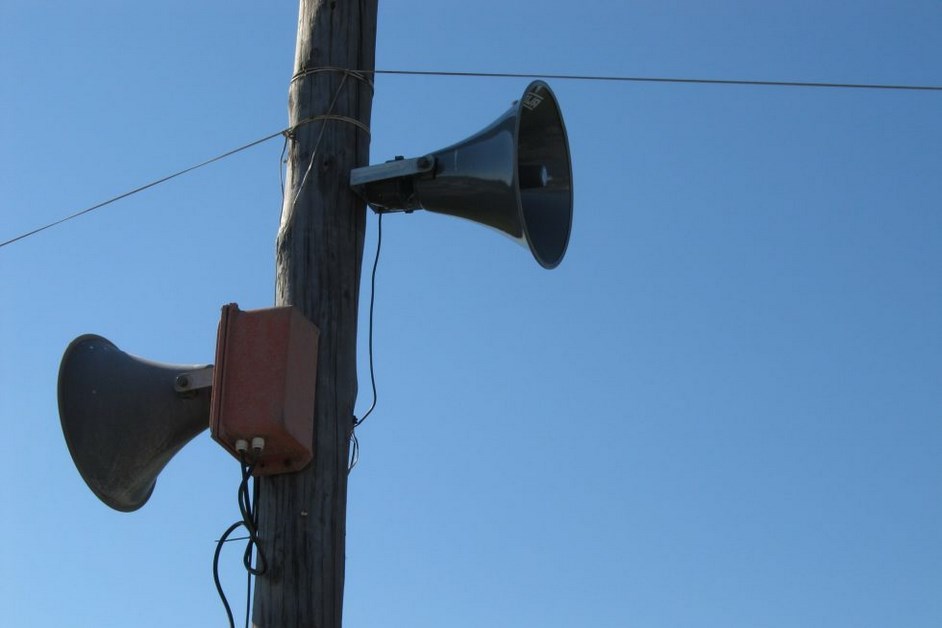 loudspeakers-112413_1920-980×735-Kopiowanie