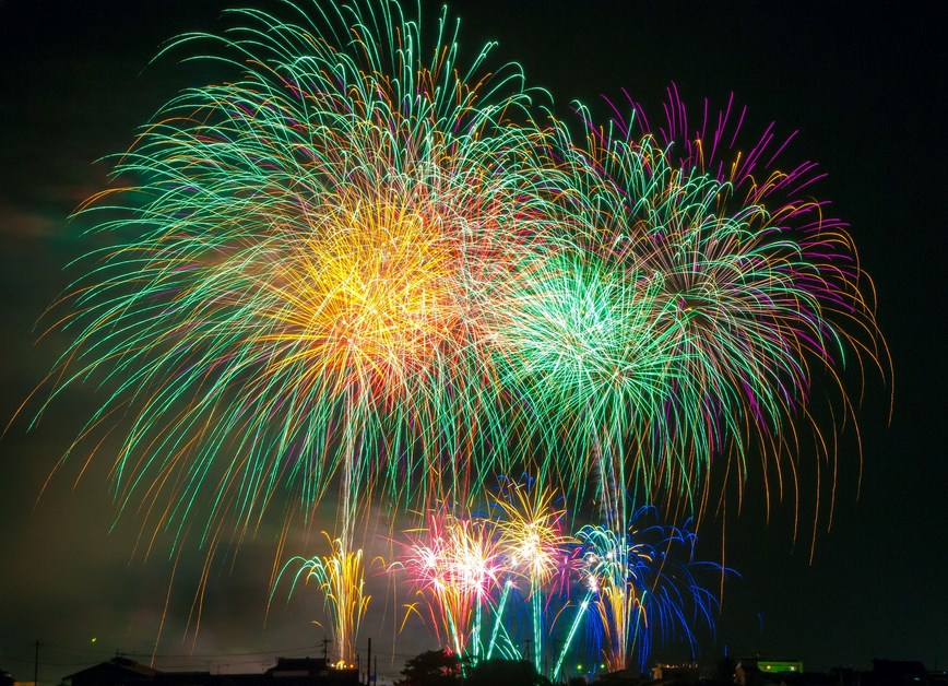 fireworks-g3d8599956_1920-Kopiowanie