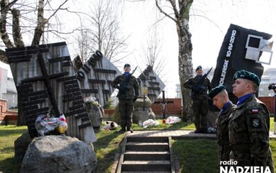 Łomża: Upamiętniono rocznicę Zbrodni Katyńskiej i Katastrofy Smoleńskiej