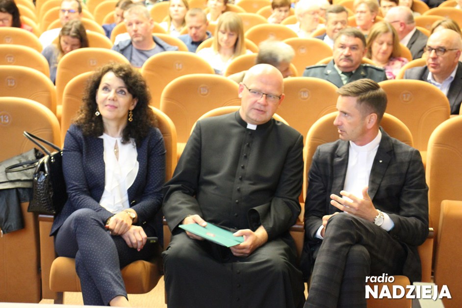 Wiara: W Łomży odbyła się pierwsza konferencja pt. “Nadzieja w rodzinie”