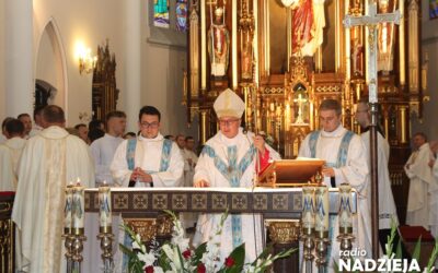 Wiara: Msza Święta u Królowej Młodzieży w Płonce Kościelnej
