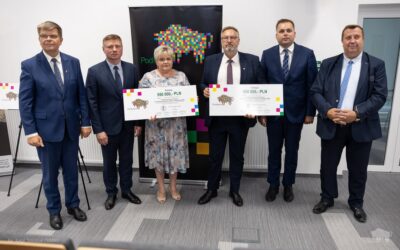 Podlaskie: 17 milionów złotych dla 30 samorządów