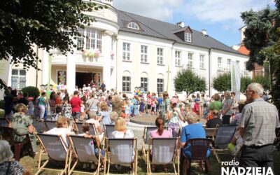 Łomża: Rodzinna sobota w Ogrodach Biskupich. Piknik „U Babci Anny” już 25 lipca!