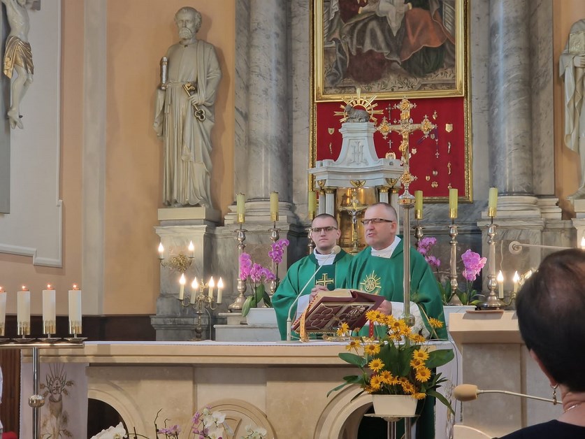 Wiara: Misje Święte w Parafii pw. św. Anny w Dąbrówce Kościelnej