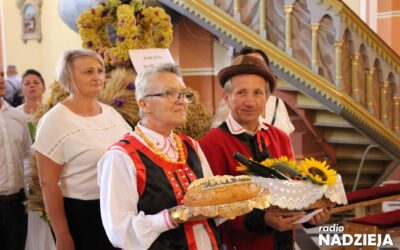 Wiara: „Dożynki to wielkie dziękczynienie” mówił ksiądz biskup Tadeusz Bronakowski