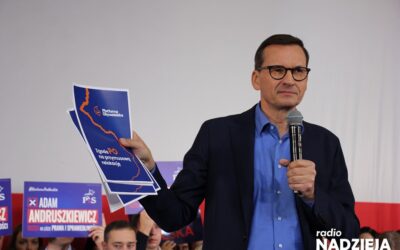 Premier bije się w pierś: Przepraszam wszystkich Polaków za nasze błędy