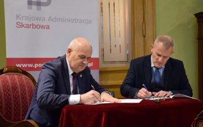 Podlaskie: Podlaska KAS przekazała Muzeum Podlaskiemu w Białymstoku zabytki